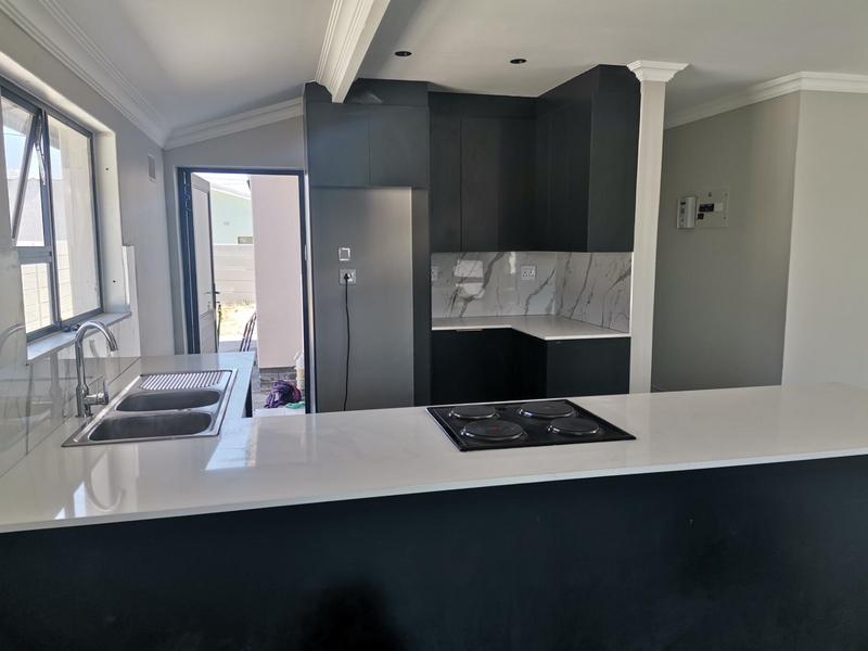 To Let 3 Bedroom Property for Rent in Townsend Estate Western Cape